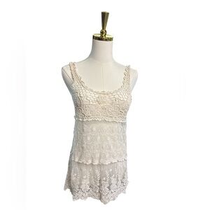 ISSI Cream Lace Crochet Camisole with Scalloped Hem Size XS / S